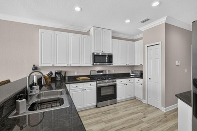 Welcome to this beautifully maintained 4-bedroom, 3.5-bath home - photo 14