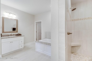 Welcome to your private retreat in the sought-after Palmetto - photo 15