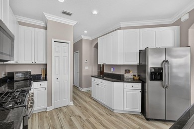 Welcome to this beautifully maintained 4-bedroom, 3.5-bath home - photo 15