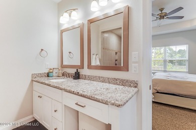Welcome to your private retreat in the sought-after Palmetto - photo 16