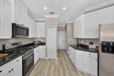 Welcome to this beautifully maintained 4-bedroom, 3.5-bath home - photo 16