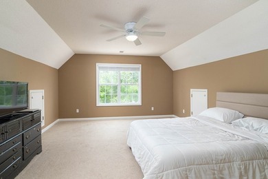 Great 2 level home on over 2 acres of land in the beautiful - photo 22