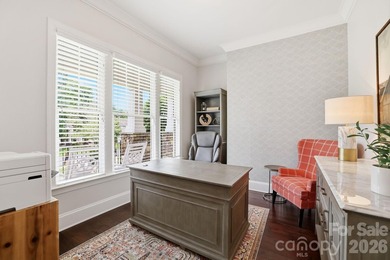 Impressive 5 Bedroom Home on Springfield Golf Course in a - photo 4