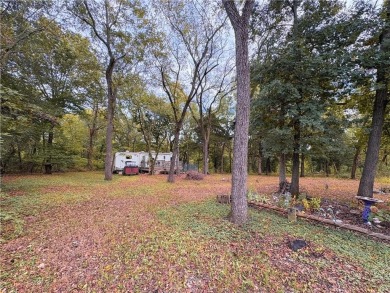 Lake Lot For Sale in Lacygne, Kansas