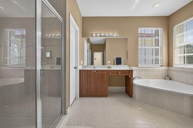 Welcome to this beautifully maintained 4-bedroom, 3.5-bath home - photo 31