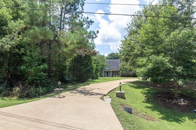 Great 2 level home on over 2 acres of land in the beautiful - photo 32