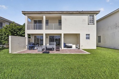 Welcome to this beautifully maintained 4-bedroom, 3.5-bath home - photo 37
