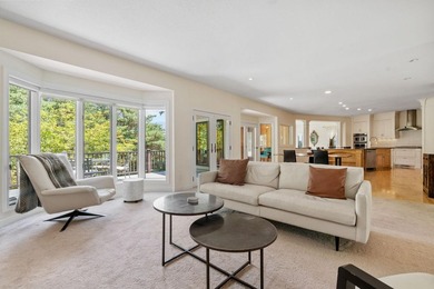 This beautifully maintained soft contemporary home offers luxury - photo 5