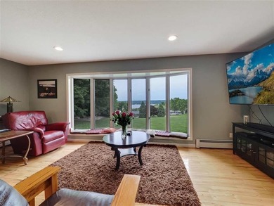 Absolutely stunning views of Lake Charlevoix! Located at the end - photo 10