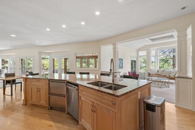 This beautifully maintained soft contemporary home offers luxury - photo 10