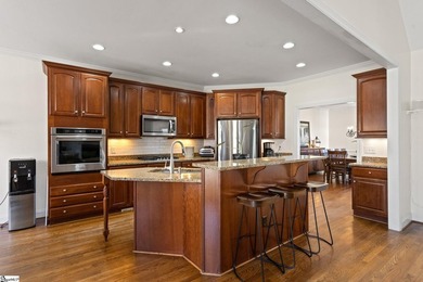 Sellers are moving and are highly motivated to sell. They - photo 8