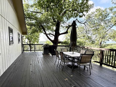 PRICE LOWERED ON THIS Unique Tri-Level Home with incredible - photo 12