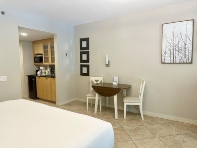 Welcome to ''High Tide,'' a beautifully furnished second-floor - photo 13