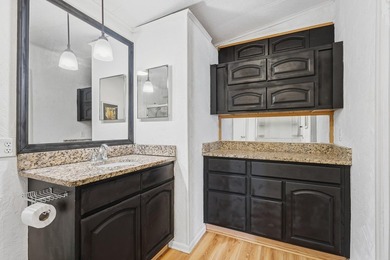 This beautifully maintained 3-bedroom split floor plan offers - photo 15