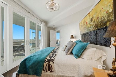 Built in 2023, this custom 5BR, 5.5BA Gulf-front residence - photo 17