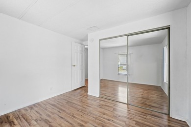 This beautifully maintained 3-bedroom split floor plan offers - photo 19