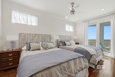 Built in 2023, this custom 5BR, 5.5BA Gulf-front residence - photo 21