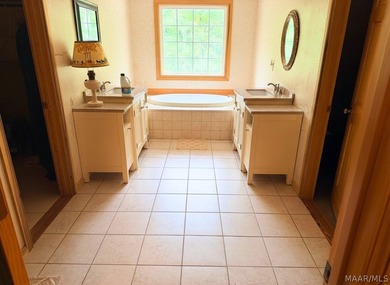 Escape to your own private retreat just minutes from the - photo 21