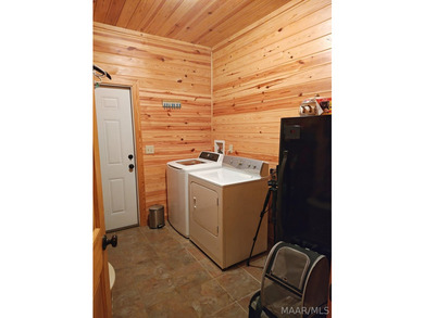 Escape to your own private retreat just minutes from the - photo 23