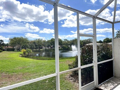 Beautiful lakefront villa with abundant natural light and a - photo 24