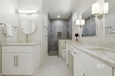 Built in 2023, this custom 5BR, 5.5BA Gulf-front residence - photo 25