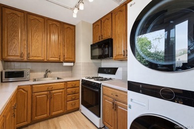 Welcome to this charming home located at 1016 Howells Rd in Bay - photo 6