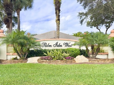 Beautiful lakefront villa with abundant natural light and a - photo 41