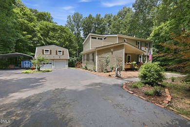 Detached 2-Car Garage with Finished Bonus Room & Full Bath! - photo 5