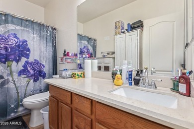 Beautifully upgraded 4 Bdrm/2 Bath single-story home on a quiet - photo 15