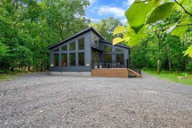 Broken Bow Lake Home For Sale in Broken Bow Oklahoma