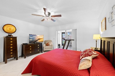 Welcome to this well-maintained 2-bedroom, 2-bathroom villa in - photo 12