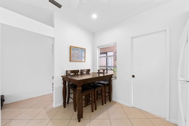 Welcome to this well-maintained 2-bedroom, 2-bathroom villa in - photo 19