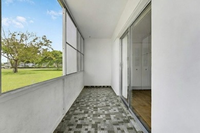 This 1st floor unit has a freshly painted interior and is a safe - photo 19