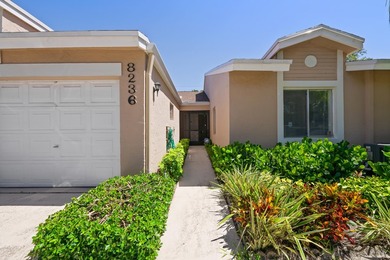 Welcome to this well-maintained 2-bedroom, 2-bathroom villa in - photo 26