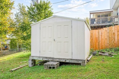 Freshly Updated!! Experience energy-efficient living in this - photo 32