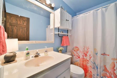 You will not want to miss this stunning three bedroom, three - photo 32
