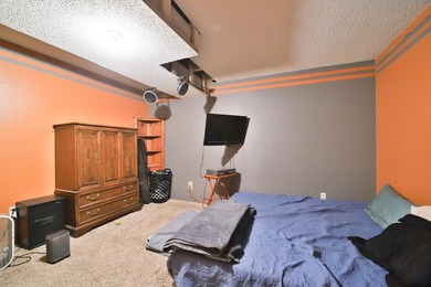 You will not want to miss this stunning three bedroom, three - photo 48