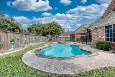 Welcome to this stunning Kings Crossing estate, perfectly - photo 3