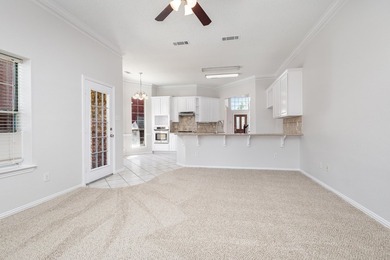 Incredible 5 bedroom, 3.5 bath in Lakes of Coppell. Sparkling - photo 13