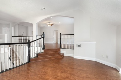 Incredible 5 bedroom, 3.5 bath in Lakes of Coppell. Sparkling - photo 20