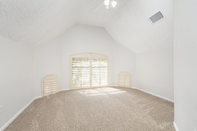 Incredible 5 bedroom, 3.5 bath in Lakes of Coppell. Sparkling - photo 22