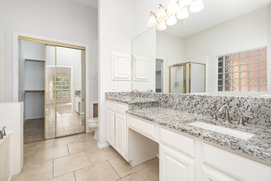 Incredible 5 bedroom, 3.5 bath in Lakes of Coppell. Sparkling - photo 27