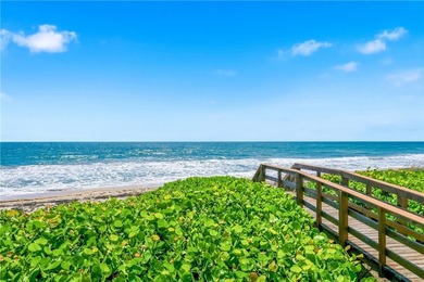 Newly constructed directly on the Atlantic, this home sets a new - photo 33