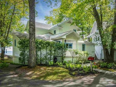 Situated along the north shore of Little Traverse Bay on Lake - photo 5