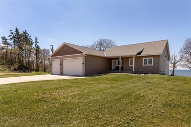 Exceptional Mille Lacs Lake estate with 125ft of premier - photo 4