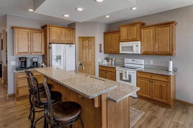 Exceptional Mille Lacs Lake estate with 125ft of premier - photo 10