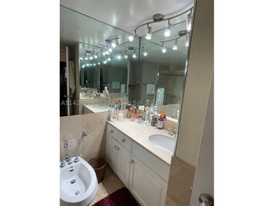 Very sought after *23 Line* with stunning sunset, bay, downtown - photo 22