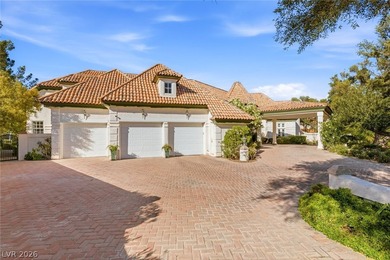 A rare offering in Las Vegas, this timeless Hampton-style estate - photo 9