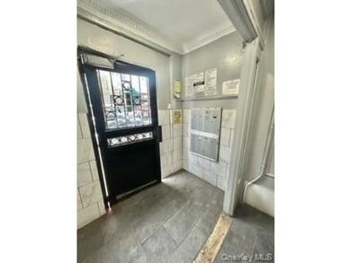Calling All Investors, Developers & End-Users!!! 11.2 Cap 8 Unit - photo 4