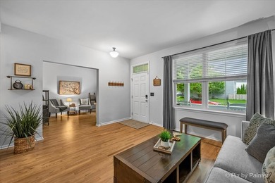 Step inside this stunning Foxford Hills 4-bedroom, 3.5-bath - photo 6
